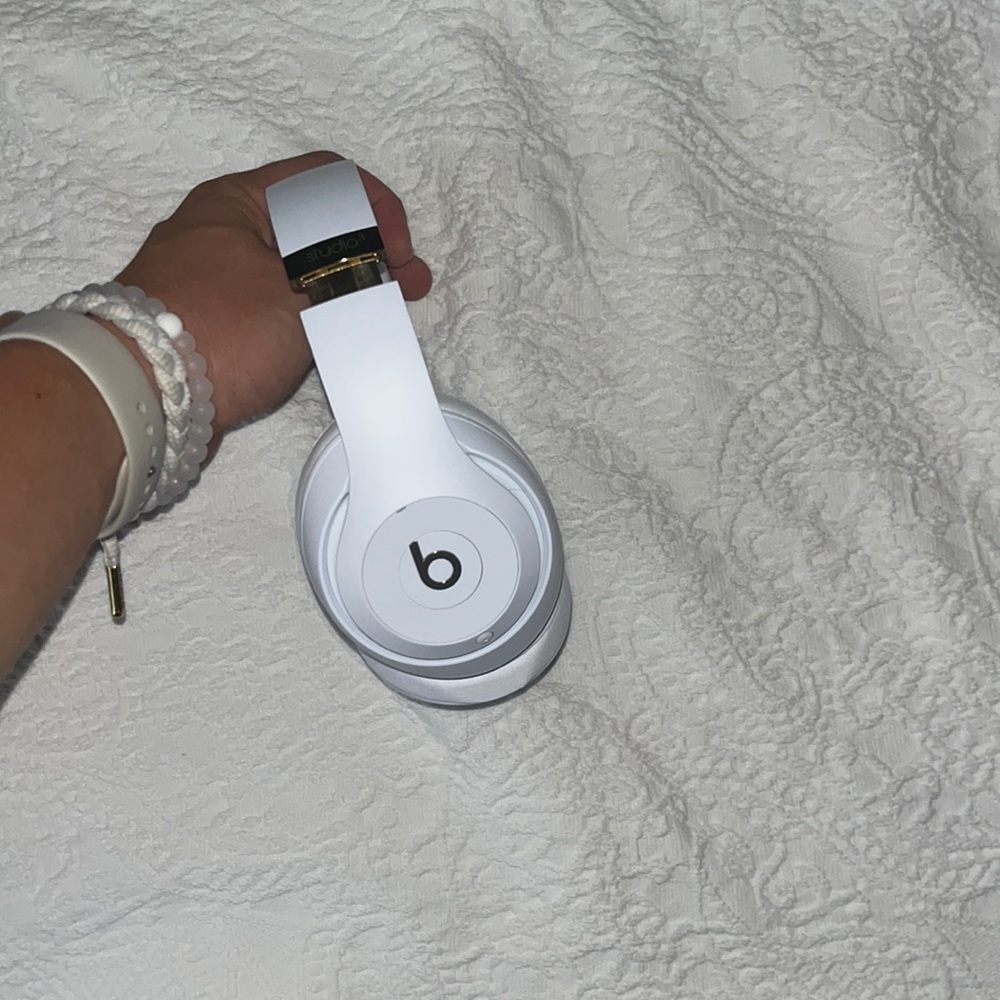 Brand new Beats Solo 3. White and Gold